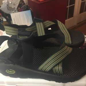 Men’s chacos